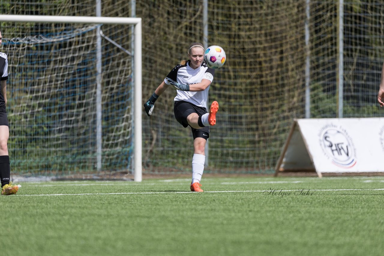 Bild 298 - wBJ SH-Pokalfinale  Holstein-Kiel - SV Viktoria : Ergebnis: 1:0